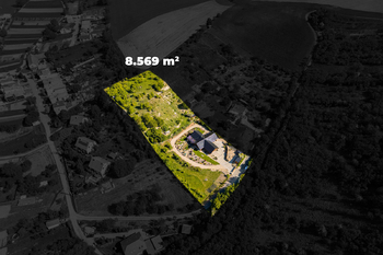 Prodej domu 297 m², Milešovice