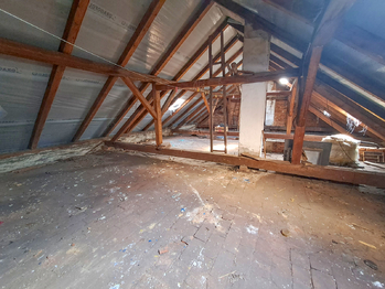 podkroví - Prodej domu 93 m², České Budějovice