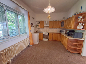 kuchyně - Prodej domu 93 m², České Budějovice