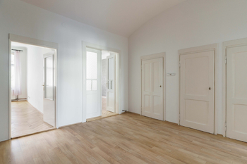 Předsíň - Pronájem bytu 3+1 v osobním vlastnictví 103 m², Praha 6 - Dejvice
