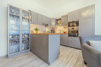 Prodej bytu 3+kk v osobním vlastnictví 75 m², Praha 5 - Smíchov