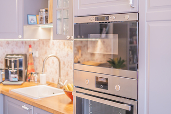 Prodej bytu 3+kk v osobním vlastnictví 75 m², Praha 5 - Smíchov