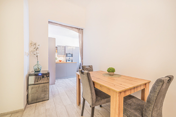 Prodej bytu 3+kk v osobním vlastnictví 75 m², Praha 5 - Smíchov
