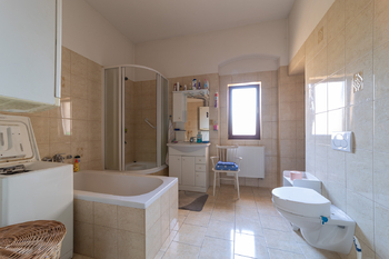 Prodej nájemního domu 300 m², Šumperk