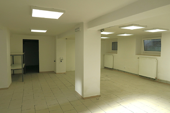 Pronájem obchodních prostor 150 m², Praha 8 - Čimice