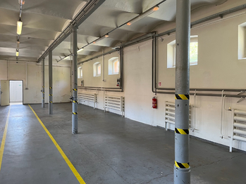 Pronájem skladovacích prostor 800 m², Hodonín