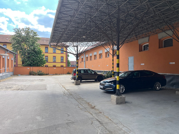 Pronájem skladovacích prostor 800 m², Hodonín