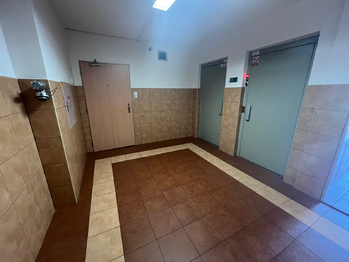 Prodej bytu 2+kk v osobním vlastnictví 47 m², Praha 6 - Ruzyně