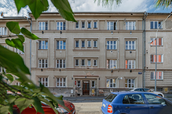 Budova. - Pronájem bytu 2+kk v osobním vlastnictví 45 m², Jindřichův Hradec