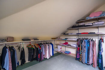 Pronájem domu 253 m², Praha 5 - Holyně
