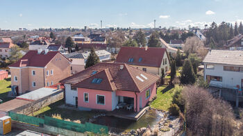 Pronájem domu 253 m², Praha 5 - Holyně
