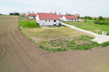 Prodej pozemku 851 m², Straškov-Vodochody