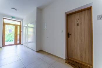 Pronájem bytu 2+kk v osobním vlastnictví 54 m², Čím