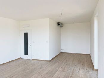 Prodej bytu 2+kk v osobním vlastnictví 67 m², Praha 9 - Dolní Počernice