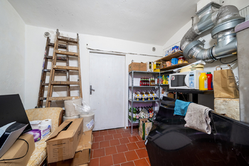 Pronájem obchodních prostor 153 m², Praha 1 - Nové Město