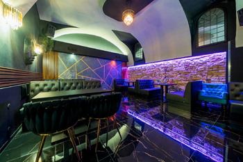 Pronájem obchodních prostor 153 m², Praha 1 - Nové Město
