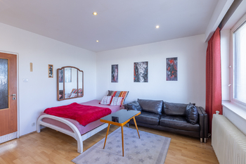 Prodej domu 950 m², Praha 5 - Hlubočepy