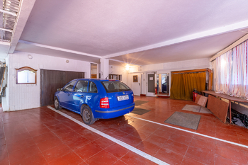 Prodej domu 950 m², Praha 5 - Hlubočepy