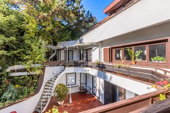 Prodej domu 950 m², Praha 5 - Hlubočepy