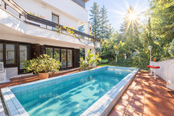 Prodej domu 950 m², Praha 5 - Hlubočepy