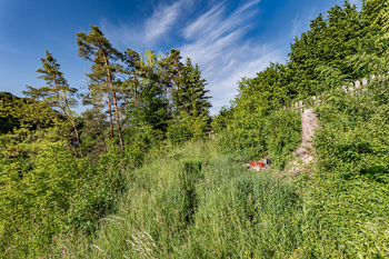 Prodej pozemku 1170 m², Tupadly