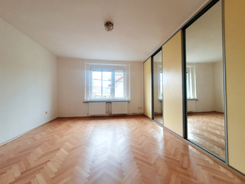 Pronájem bytu 3+1 v osobním vlastnictví 139 m², Kladno