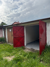 Prodej garáže, Borovany