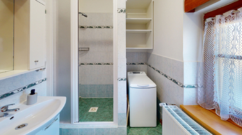 druhá koupelna s WC - Prodej chaty / chalupy 160 m², Cheznovice