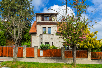 Prodej bytu 3+kk v osobním vlastnictví 94 m², Říčany