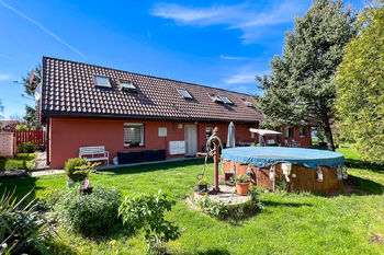Vstup do první části 3+kk - Prodej domu 186 m², Radovesnice II
