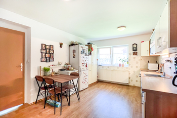 Kuchyň a jídelna 18,99 m2 - Prodej domu 186 m², Radovesnice II