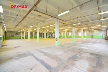 Pronájem výrobních prostor 1422 m², Černožice
