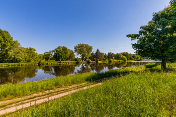 Prodej pozemku 1140 m², Čelákovice