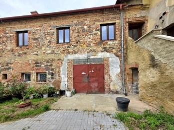 Prodej zemědělského objektu 732 m², Podbořany