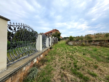 Prodej zemědělského objektu 732 m², Podbořany