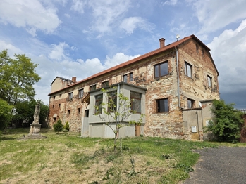 Prodej zemědělského objektu 732 m², Podbořany