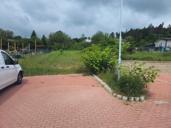 Pronájem pozemku 808 m², Černolice