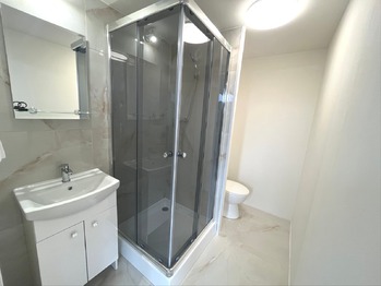 Koupelna - Prodej bytu 3+1 v družstevním vlastnictví 73 m², Klášterec nad Ohří