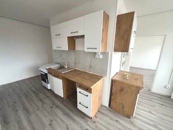 Kuchyň - Prodej bytu 3+1 v družstevním vlastnictví 73 m², Klášterec nad Ohří 