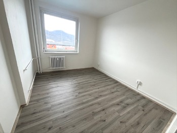 Ložnice bez lodžie - Prodej bytu 3+1 v družstevním vlastnictví 73 m², Klášterec nad Ohří
