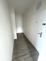 Vstup do bytu a úložný prostor - Prodej bytu 3+1 v družstevním vlastnictví 73 m², Klášterec nad Ohří