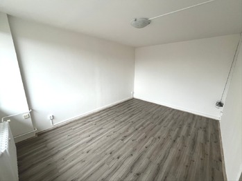 Obývací pokoj - Prodej bytu 3+1 v družstevním vlastnictví 73 m², Klášterec nad Ohří