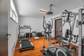 Pronájem domu 382 m², Praha 5 - Jinonice