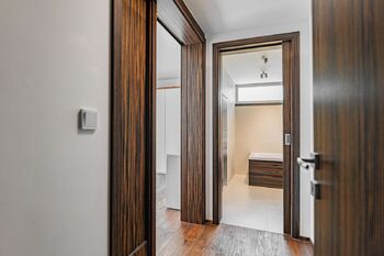 Pronájem domu 382 m², Praha 5 - Jinonice