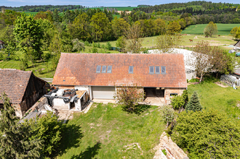 Prodej domu 200 m², Křešín