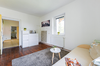 Prodej domu 200 m², Křešín