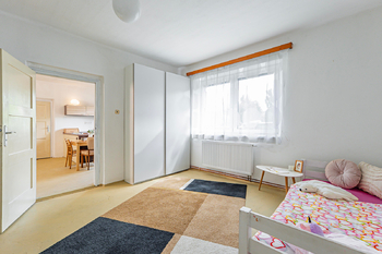 Prodej domu 200 m², Křešín