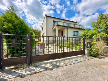 Prodej domu 204 m², Dobříš