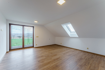 Pronájem domu 180 m², Drhovy