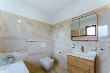 Pronájem domu 180 m², Drhovy